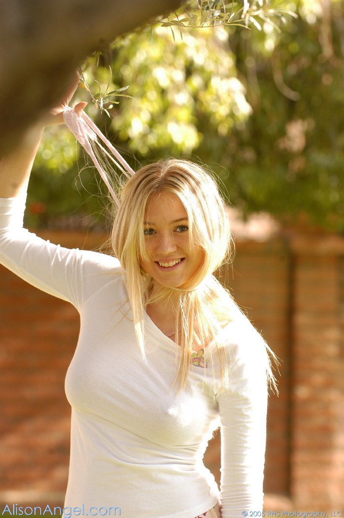 Back Yard Masturbation &raquo; Alison Angel Free Nude Pictures