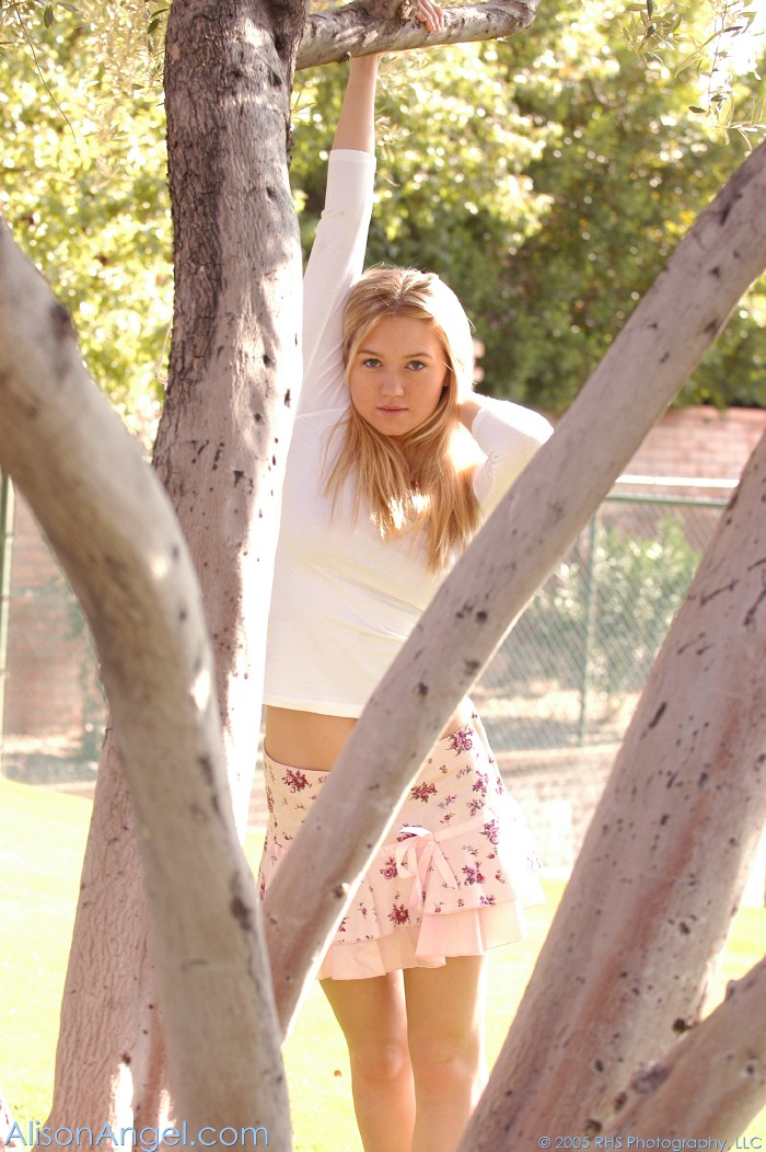 Back Yard Masturbation &raquo; Alison Angel Free Nude Pictures