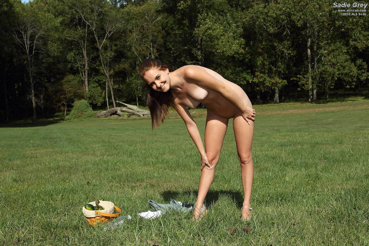 Private Getaway » Sadie Grey Als Scan » ALS Scan » Free Nude Pictures @ Bravo Erotica Free Nude Pictures