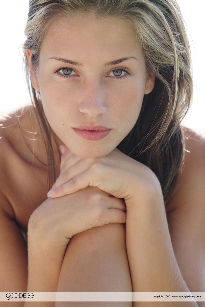 European Super Model &raquo; Beauty is Divine Free Nude Pictures