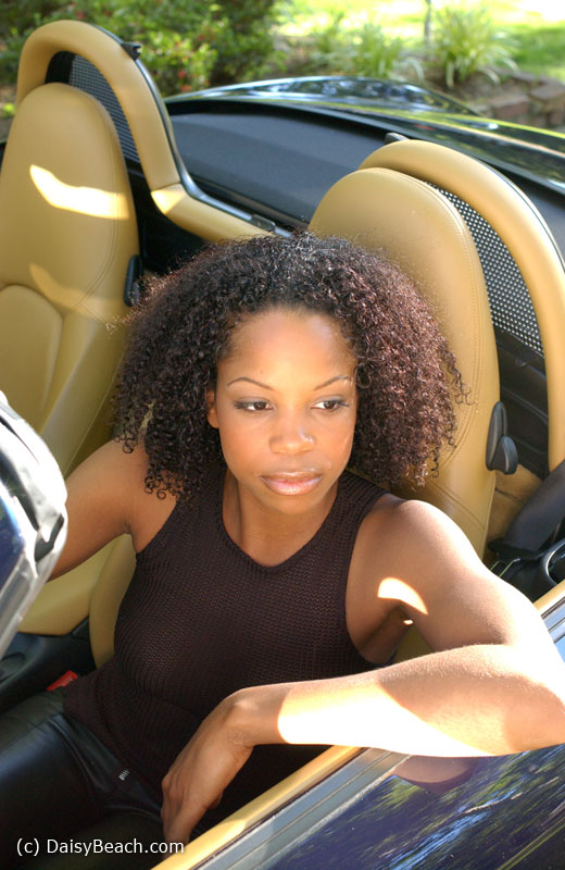 Car Woman &raquo; Daisy Beach Free Nude Pictures