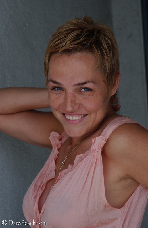 Diamond Eyes &raquo; Lora &raquo; Daisy Beach &raquo; Free Nude Pictures @ Bravo Erotica Free Nude Pictures