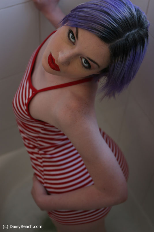 Extreme Seduction » Daisy Beach Free Nude Pictures