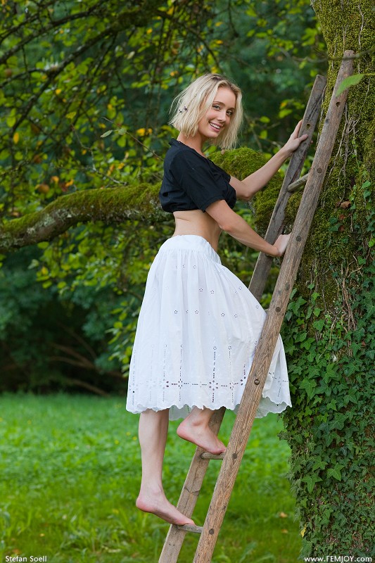 Forbidden Fruit &raquo; Katy Femjoy &raquo; FEMJOY &raquo; Free Nude Pictures @ Bravo Erotica Free Nude Pictures