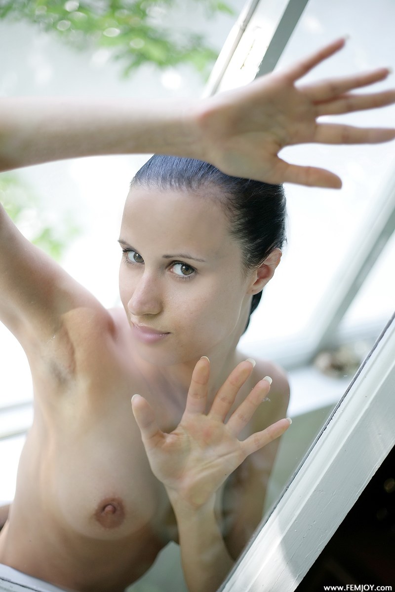 Green Tea &raquo; FEMJOY Free Nude Pictures