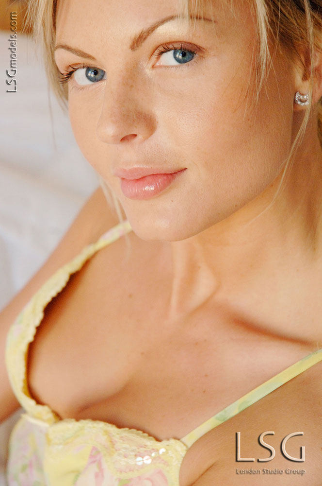 The Prague Sessions 5 &raquo; Sandra &raquo; LSG Models &raquo; Free Nude Pictures @ Bravo Erotica Free Nude Pictures